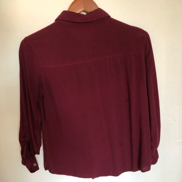 Roll up sleeve shirt - Picture 2 of 2